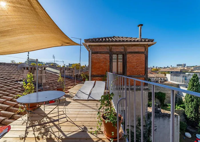 La Terrasse Suspendue Des Arenes - Nuit A Νιμ